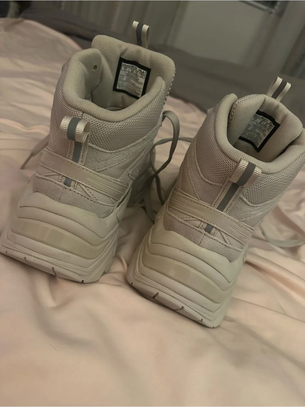FILA | Electrove 2 High-Top Sneakers in Cream and Light Gray